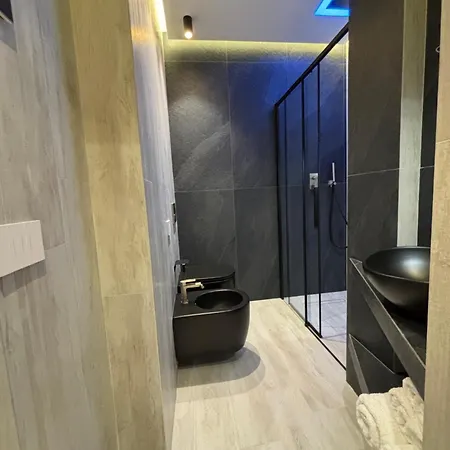 Апартаменты The Three Diamonds - Чезенатико