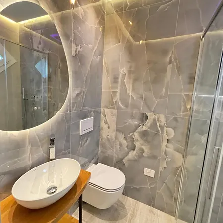 The Three Diamonds - Daire Cesenatico