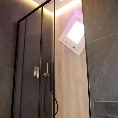 アパート The Three Diamonds - チェゼナーティコ