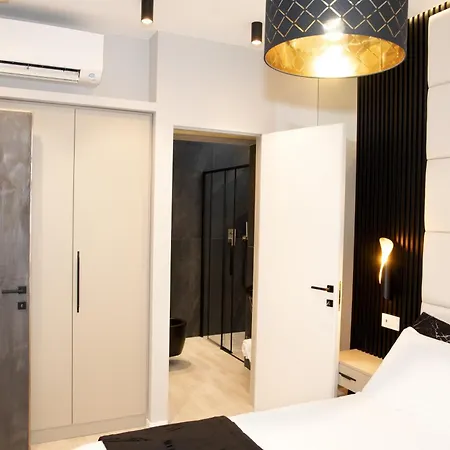 アパート The Three Diamonds -