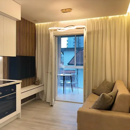 The Three Diamonds -